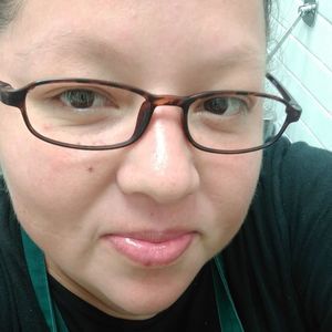 Meet your Posher, Dinora